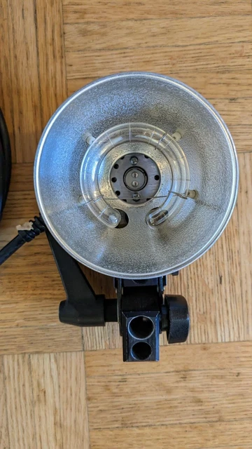 Dyna-Lite 1015 Fanless Flash Head (Item #14)