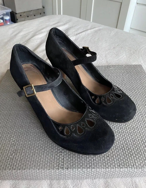 Clarks artisan shoes uk hotsell