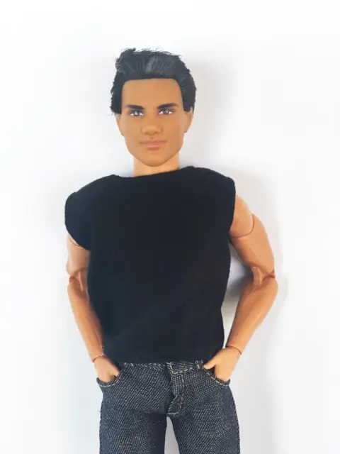 Ken Doll Twilight Jacob Black/Taylor Lautner on Made-To-Move Body