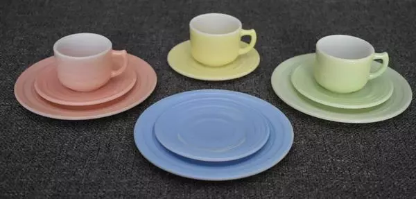 Adorable Akro Agate American Maid Child's Toy Concentric Ring Tea Service 10 Pcs