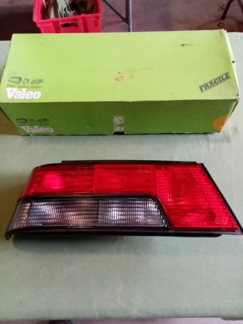 PEUGEOT 405 BERLINE tous types  Feu AR gauche complet SIGNAL VISION