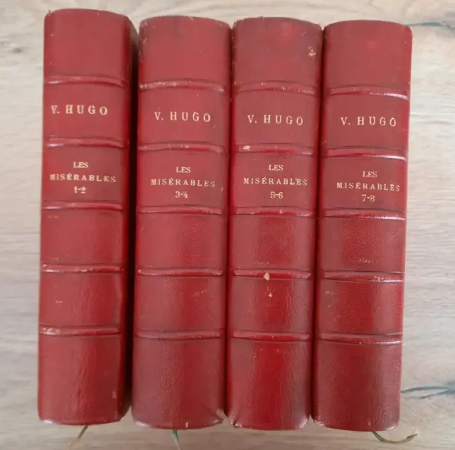 Victor Hugo Les Misérables en 4 volumes 1862  collection Hetzel Hachette