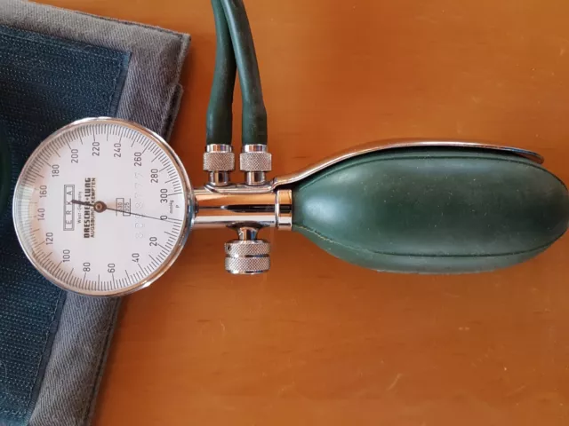 Erka Blutdruckmesser Erkameter Blutdruckmessgerät ERKA-Perfekt Aneroid 2374 1989 2