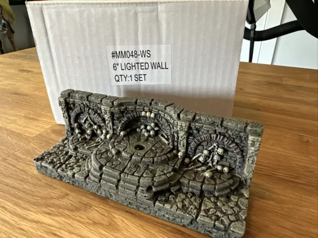 Dwarven Forge Catacombs - 6" Lighted Wall Piece MM-048-WS (5 pcs)