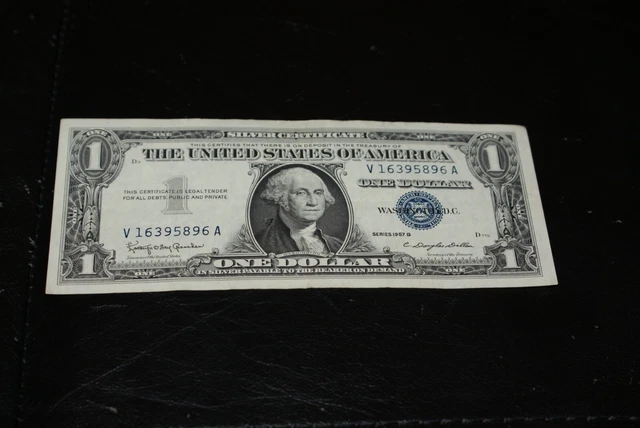 Five  1957B Circulated $1 Dollar Silver Certificate Blue Seal Notes 3