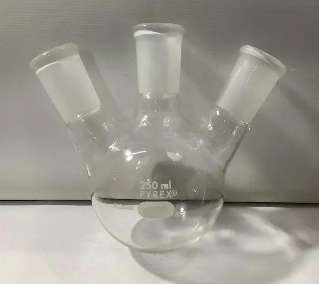 Pyrex Glass 250mL 24/40 Joints Vertical 3-Neck Round Bottom Flask