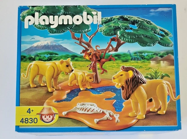 Playmobil - 6771 - Jeu de Construction - Château avec Couple princier