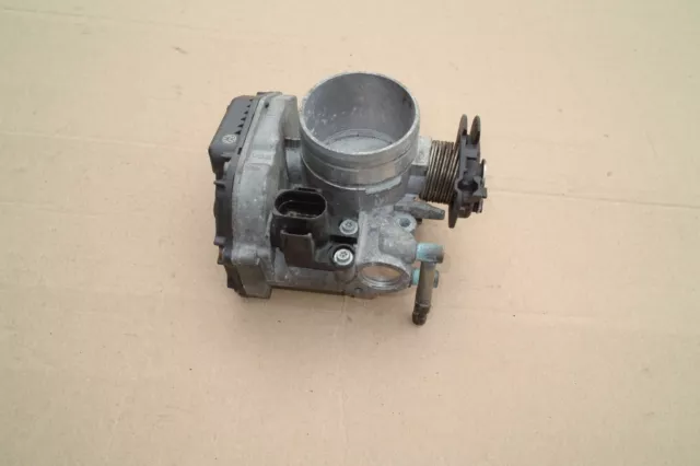 Genuine Volkswagen Golf mk3 Passat B4 Corrado mk1  2.0 Petrol Throttle Body