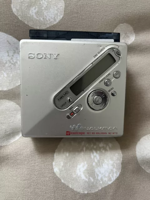 Sony MZ-N710 Mini Disc Player/Recorder Walkman plus extras see listing