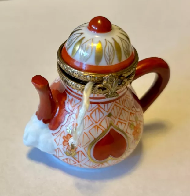 Vintage LIMOGES hinged trinket box TEAPOT kettle LA REINE