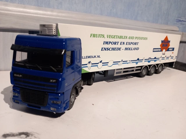 Camion Semi-remorque Volvo Conrad échelle 1/50 - Bleu, Occasion Excellent état