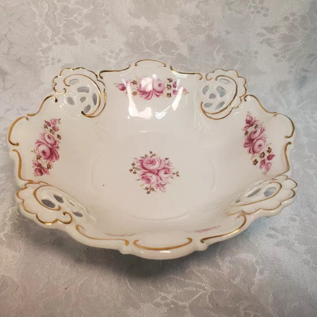 WEIMAR PORCELAIN-GDR- Barbarina Footed Reticulated Dish 122/54- 8 1/4” Excellent