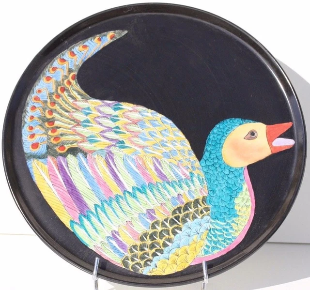 GRAND PLAT EN PORCELAINE DE LIMOGES - MOTIF AU PAON - D. 36 cm