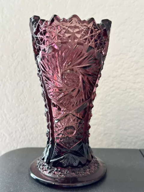 LE Smith Amethyst Aztec Heritage Carnival  Glass Whirling Star Vase 6" tall