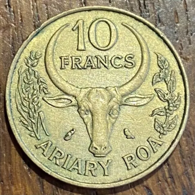 Piece De 10 Francs  1970 Madagascar (1096)