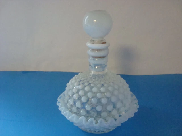 FENTON Vintage White Hobnail Opalescent Milk Glass Perfume Bottle Round Stopper