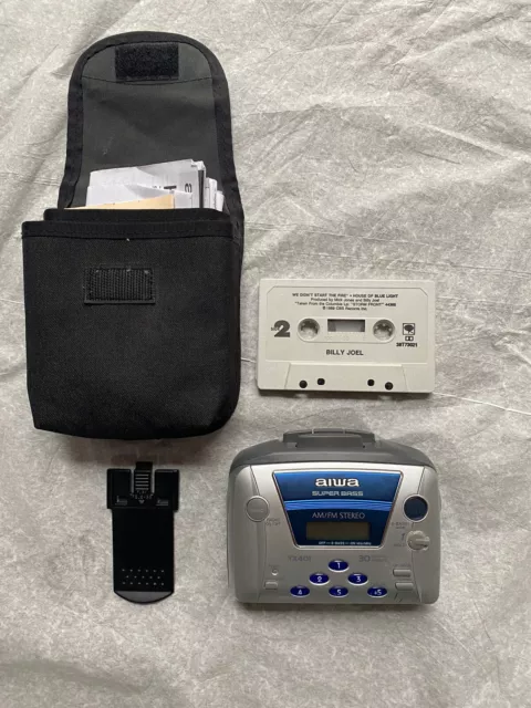 AIWA HS-TX401 AM/FM Radio Portable Stereo Walkman Cassette Player READ DESCRIPT
