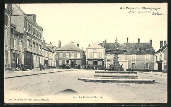 CPA Avize, La Place du Marché, partial view with Place du Marché