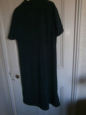 Dress M&S shirtwaister size 18 navy with small white spots