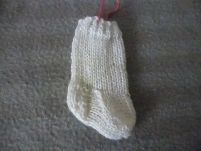 Puppenkleidung Strümpfe Kniestrümpfe Fußlänge ca 5,5 cm weiß Baumwolle
