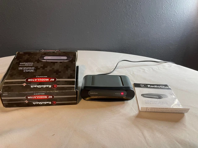 Genuine Radio Shack (15-2526) RF Modulator TV Converter A/V Into Coaxial W/Box