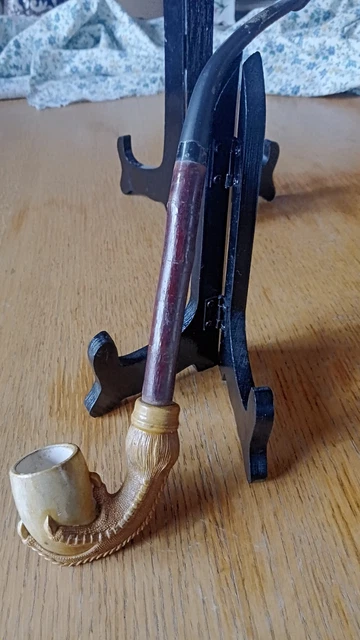 Ancienne Pipe *** Cheval stylisé