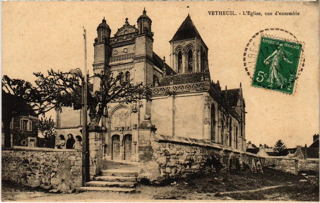 CPA Vetheuil L'Eglise, vue d'ensemble FRANCE (1330453)