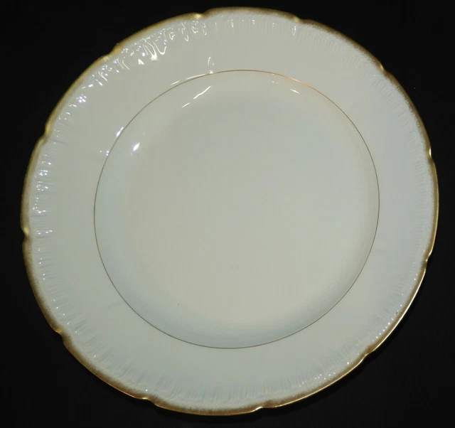 PORCELAINE DE LIMOGES vers 1900, Liseré doré : grand plat rond 31 cm (n2)