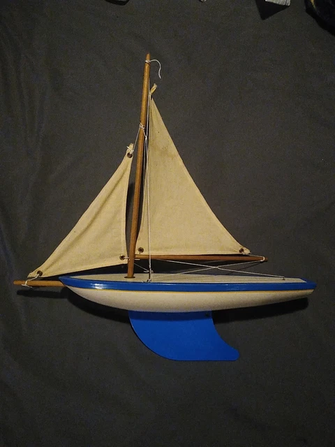 Vntg Southern Cross wooden toy sailboat made in Australia