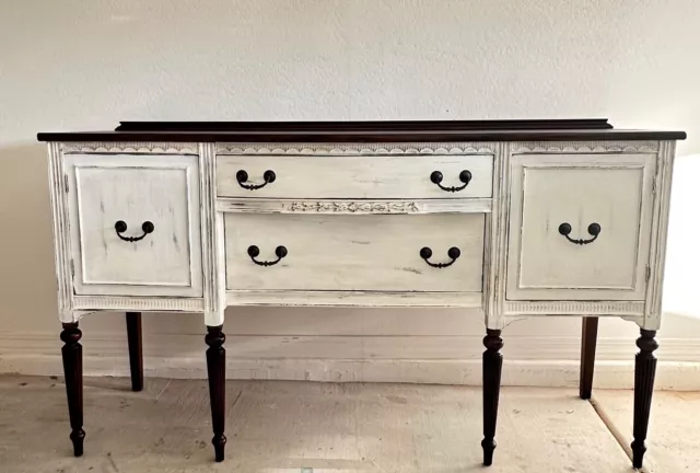 Refurbished 19th century Hepplewhite sideboard buffet table.