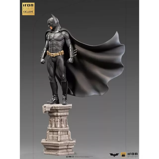 Iron Studios Dc Comics Batman Begins Statue - Exclusive - Medium Damage To Box