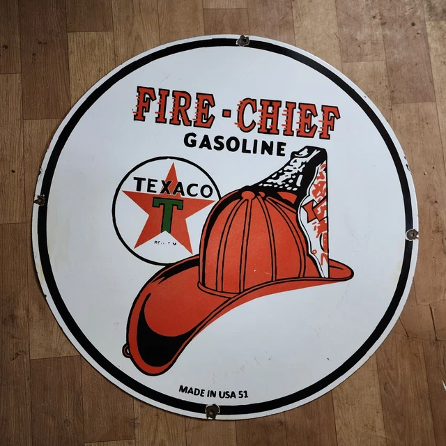 【TEXACO FIRE CHIEF】アメリカヴィンテージ看板 Texaco Fire Chief Arrow Tin Sign | Vintage Signs Canada