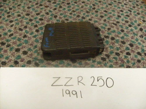 カワサキ ZZR250 EX250H CDI ECU 21119-1229 KAWASAKI ZZR250 CDI Black Box Igniter Ecu 21119-1229 131800
