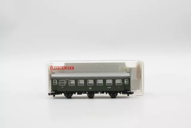 Fleischmann N 8099K Umbauwagen 2. Kl, 3-achsig B3yg DB