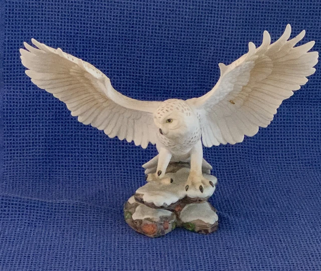 Lenox 1989 Vintage Snowy Owl Fine Porcelain Bisque Owls of America Figurine