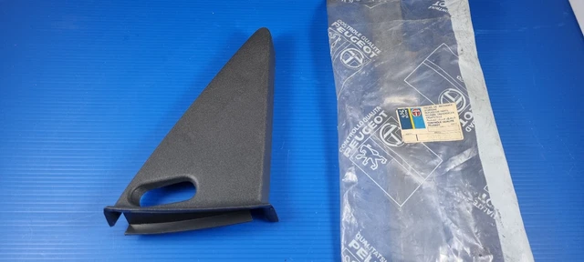 Cache plastique intérieur de rétroviseur extérieur PEUGEOT 405 NEUF d'origine