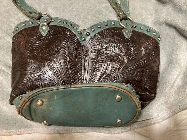 American West Ladies Leather Sage, Brown & Silver Pocketbook with Crosses 3