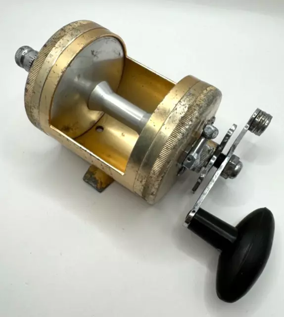 Gold MAGNA-FLITE Australian Vintage Fishing Reel - FREE POSTAGE