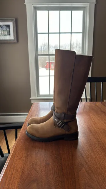 UGG boots size 7.5 womens Excellent Condition