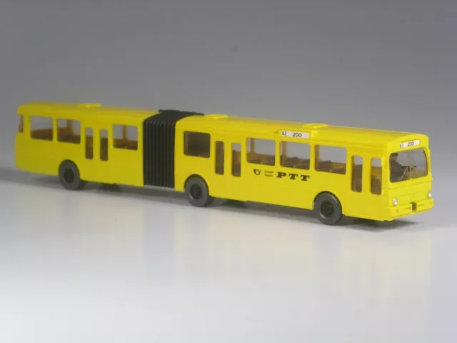 Klasse: Wiking Schweiz Modell Mercedes O 305 Gelenkbus PTT Linie 5 zum Zoo