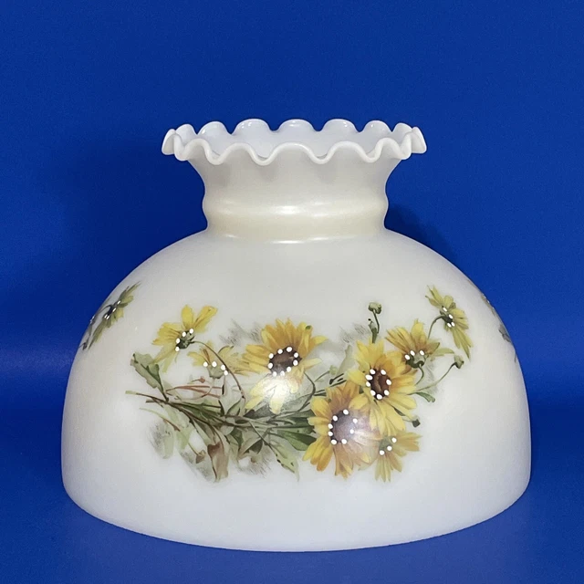 Vintage GWTW 10" Fitter Daisy Kerosene Oil Or Electric Glass Dome Lamp Shade