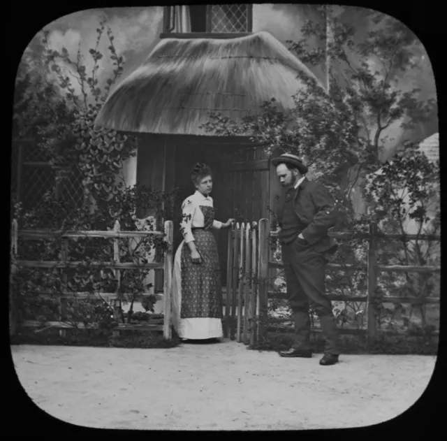 Antike Magische Laterne Schiebe Das Zerstörte Haus Nr. C1890 Foto Viktorianische Schauspieler