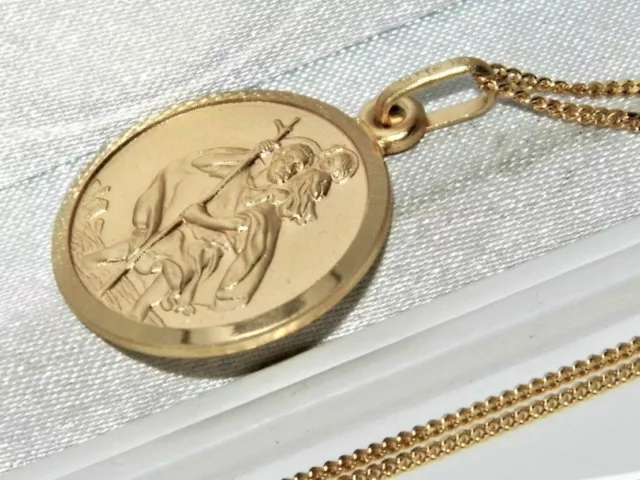 Solid 9ct Yellow Gold on Silver St Christopher Pendant Necklace & 20 inch Chain