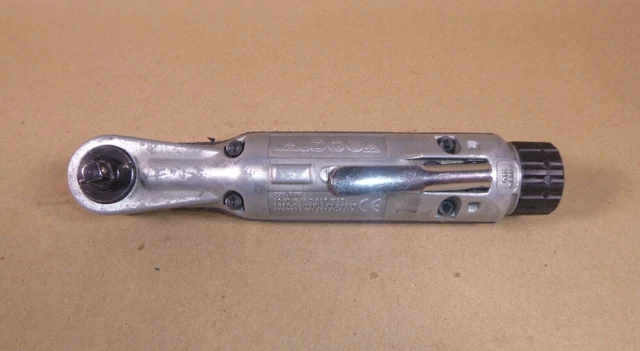 Snap-on 1/4-inch Drive Air Ratchet FAR25A (Bottom Seal Leaks)