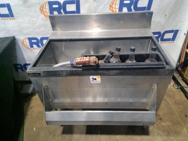 Jockey Box Cold Plate Ice Box With Drain Station, Includes Wunder -Bar 10 Button Jockey Box Cold Plate Ice Box With Drain Station, Includes Wunder -Bar 10 Button