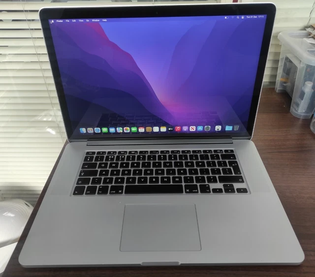 Apple Macbook Pro Retina metà 2015 IG A1398 15" 2,2 GHz i7-4770HQ 16 GB 256 GB unità di memoria a stato solido