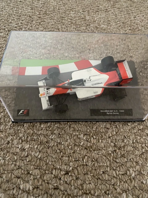 LEGO Icons - McLaren MP4/4 & Ayrton Senna 10330 LEGO Icons - McLaren MP4/4 & Ayrton Senna 10330