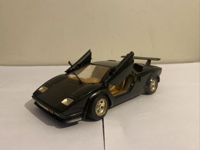 Bburago sale lamborghini countach