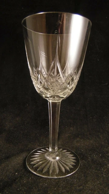 Verre à eau en cristal de Baccarat modèle Epron