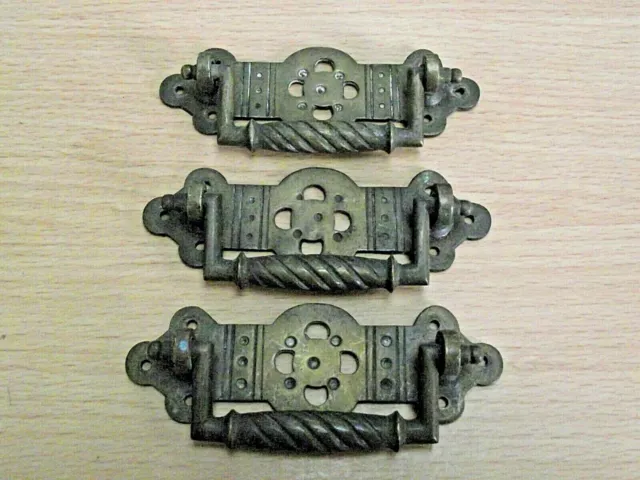 3 x ANTIQUE BRASS RECLAIMED DRAWER CABINET PULL HANDLES